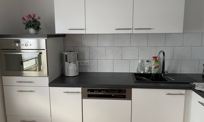 Lage Condominio | Disabled apartment