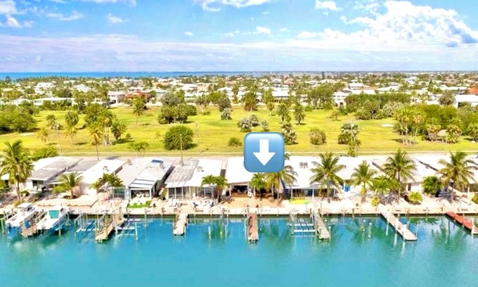Key Colony Beach Casa | DISCOUNT! Beautiful Home, Dock, Cabana Club Membership, Pool, Beach!