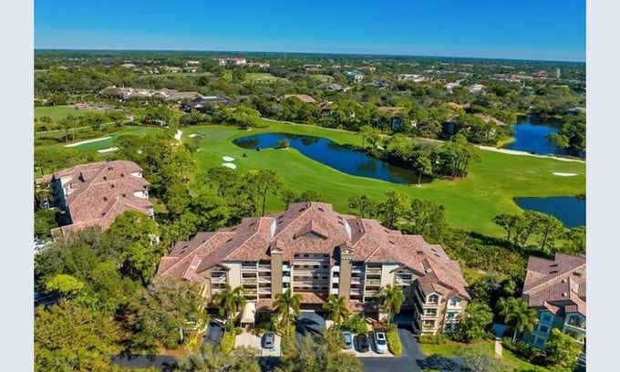 Bonita Bay Casa | Family Fun! Panoramic Golf course Views- vacation at Bonita bay