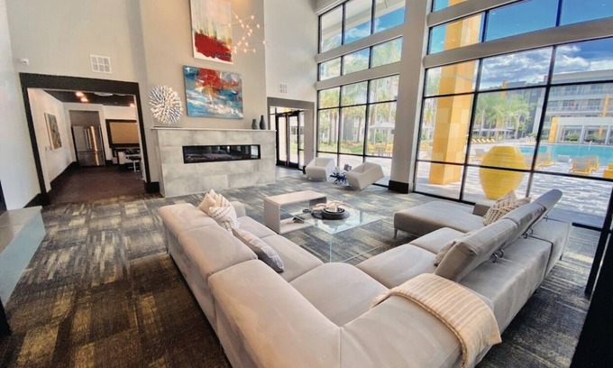 Deerwood Casa | DISCOUNTED/ Stunning 1/1 Villa located near Mayo, UF, Jax Beach, & JAGs Stadium.