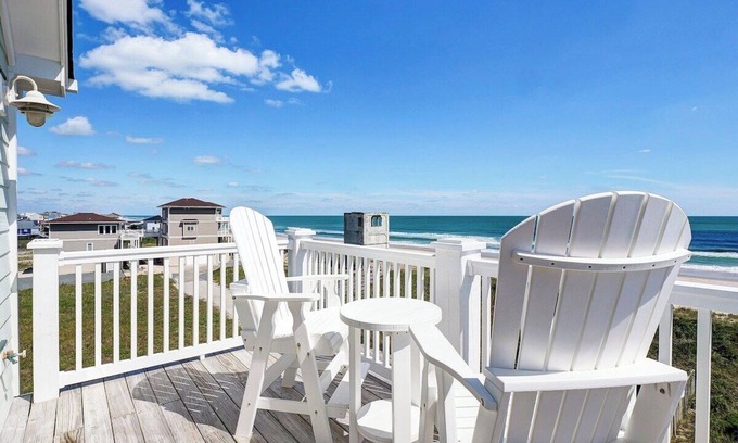 Village of Stump Sound Casa | Discounted Rates - Pool - Elevator - Pets