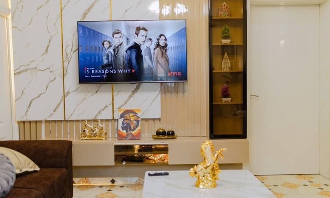 Orozo Casa | Discover Abuja’s Finest: Luxurious 3-Bedroom apartment with Kay&M Homes