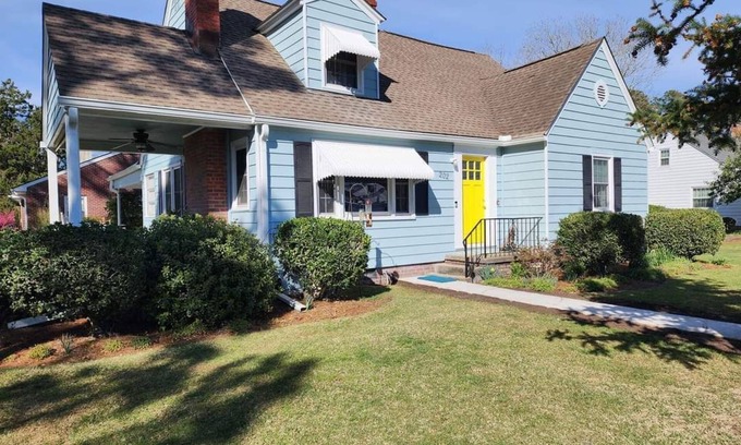 Morehead City Apartamento | Discover Beaufort's history steps away! Charming Apartment near downtown.