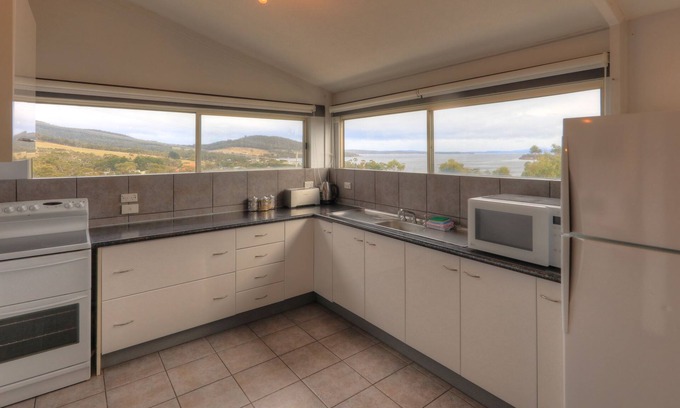 Alonnah Casa | Discover Bruny Island Holiday Accommodation