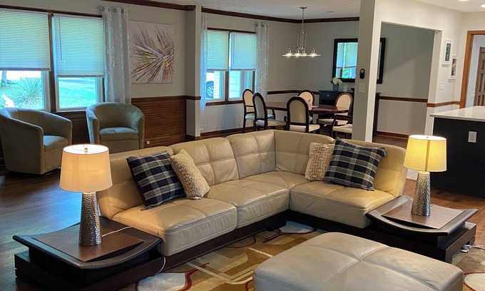 East Cobb Casa | Discover comfort and convenience in a newly renovated 3BR/2BA home in East Cobb