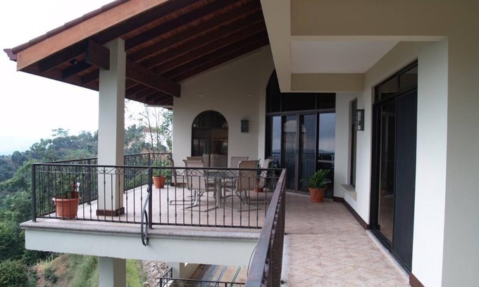 San Ramón Casa | Discover Costa Rica