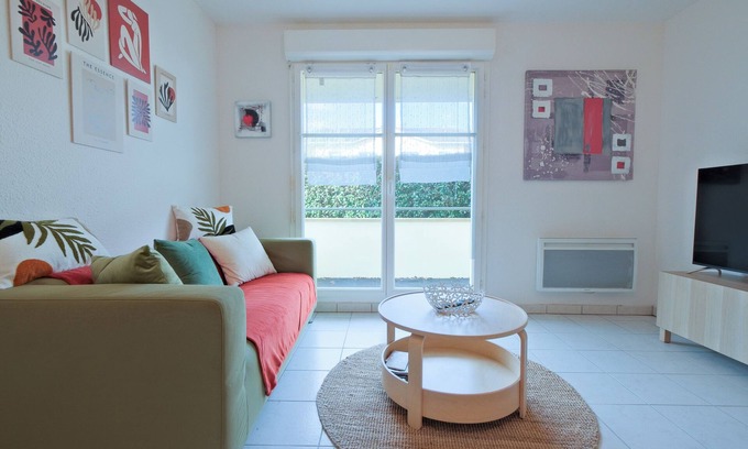 Marsac-sur-l'Isle Apartamento | Discover "Lit d'Isle", your haven of peace in a secure residence with parking!