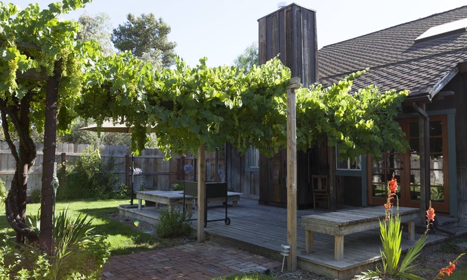 Los Olivos Casa | Elegancia Rústica en Los Olivos