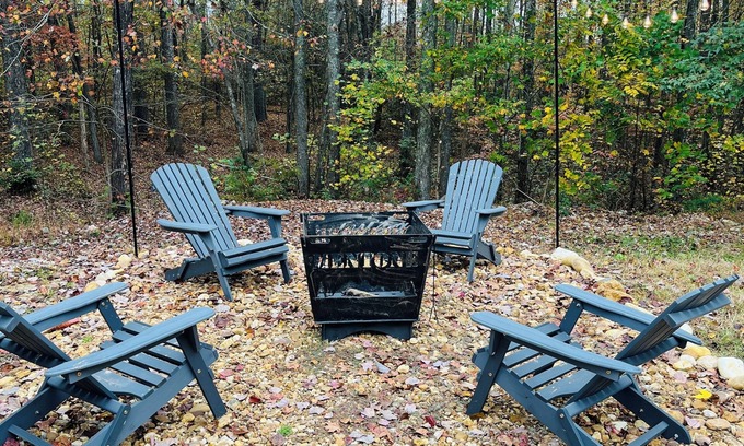 Mentone Casa | Discover serenity in our quaint Mentone tiny home! 2 miles from downtown.