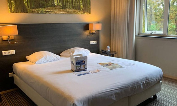 Bosgebied Hotel | Discover Soest: Hotel Stay with Free Parking and Easy Access to Nature