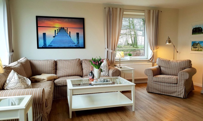 Flensburg Apartamento | "Discover Tranquility at the Adlerhorst Apartment in Beautiful Flensburg!"