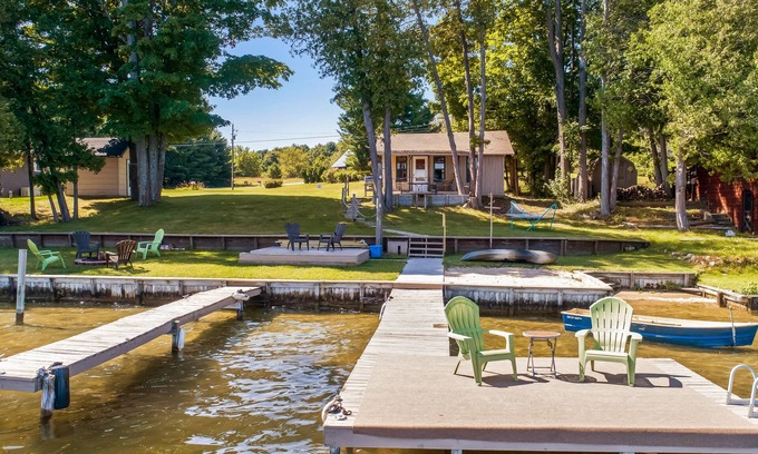 Alden Cabina | Discover Up North & Torch Lake @ the Cabin on Clam