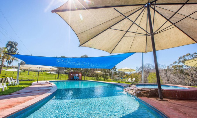 Lake Hume Village Otro | Discovery Parks - Lake Hume, New South Wales