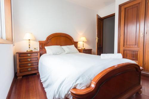 Catasol Apartamento | Disfruta de Melide en este amplio apartamento