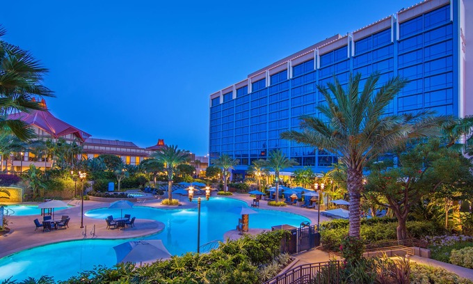 Anaheim Resort Complejo | Disneyland Hotel