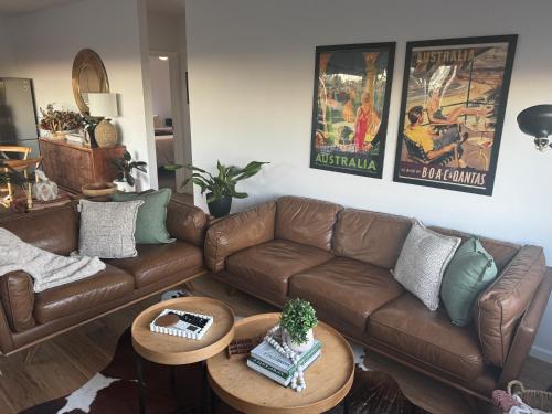 Charlestown Apartamento | Distant Ocean View central bfast included