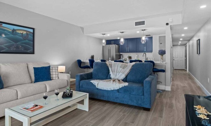 Bonita Springs Casa | Dive into paradise at Dolphin's Way 204, your perfect waterfront retreat in sunny Bonita Springs!