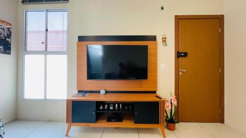 Paupina Casa | Dividir apartamento mobiliado com excelente localização em Messejana