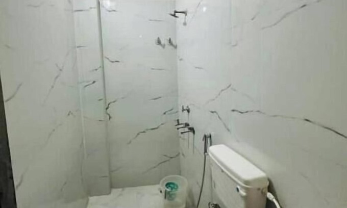 Jhusi Apartamento | Divine Solace GF1