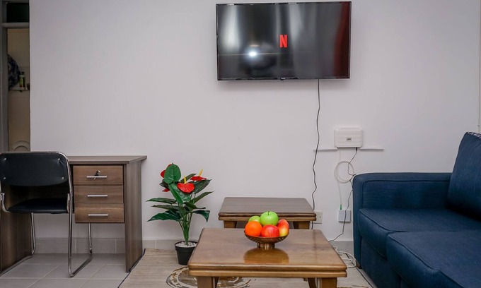 Riruta Apartamento | Divine Stays w/ WIFI, Netflix, Swimming Pool, Gym, Parking, Lift