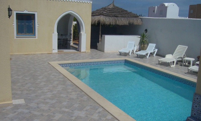 Aghir Casa | Djerba Aghir: VILLA CON PISCINA SIN OPUESTA