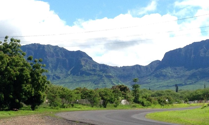 Waianae Casa | DO NOT BOOK THIS LISTING, SEE MY other LISTING :4 bdrm2 bath. Exact same listing