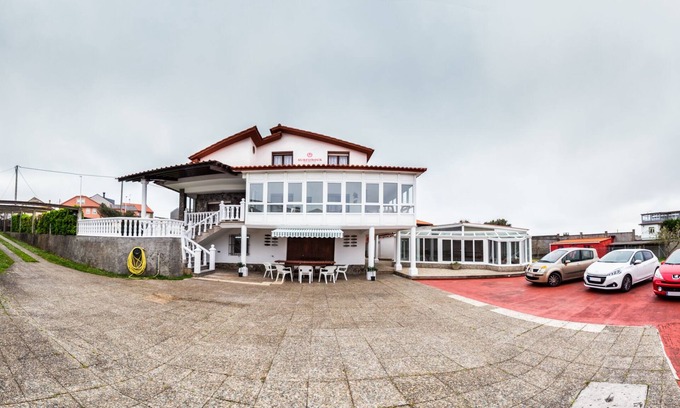 Razo da Costa Chalet De Esquí | AREO DO RIO DE EVA, PLAYA DE RAZO