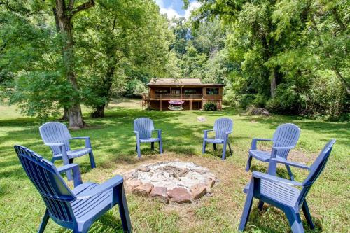 Whiteside Casa | Dock and Hot Tub Tennessee River Cabin Getaway