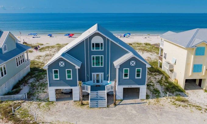 Morgantown Casa | Dock Hall-I-Day - Beachfront Home, Pet-Friendly