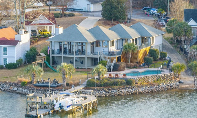Lexington Casa | Dock Holiday - Lake Murray SC - Bomb Island Views!