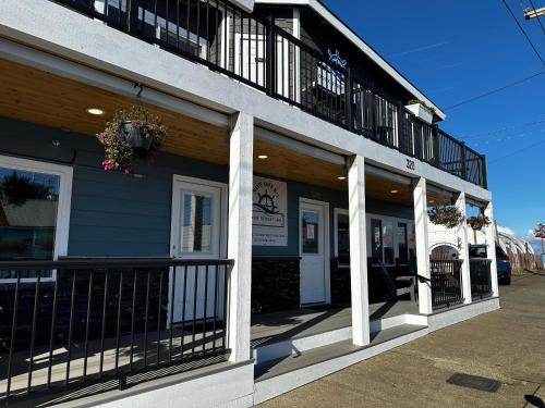 Westport Hotel | Dock Street Inn