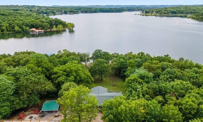 Shell Knob Casa | Dockside Getaway Lakefront, Campfire, Cooking Area