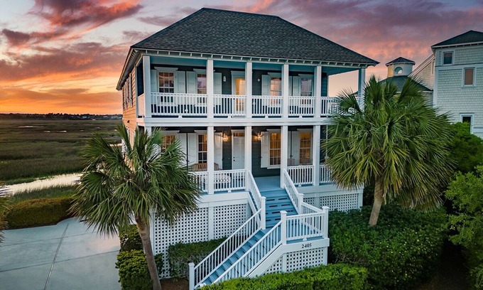 Shell Island Casa | Dockside Hideaway: Enjoy Privacy and Scenic Views