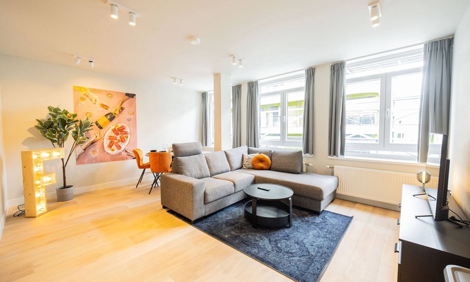 Stadsdriehoek Apartamento | Dockside Living 2BDR Apartment JUF