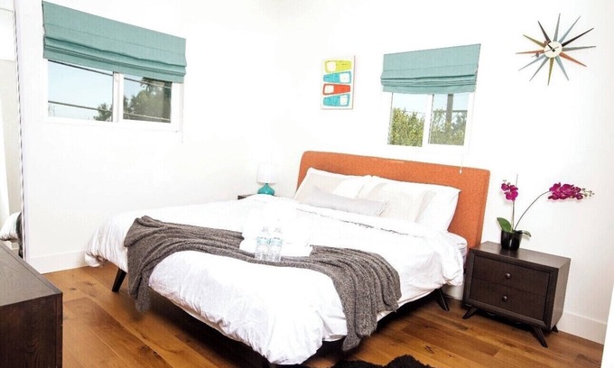 Chinatown Casa | Dodger Stadium / Chinatown / Echo Park Newly updated House!