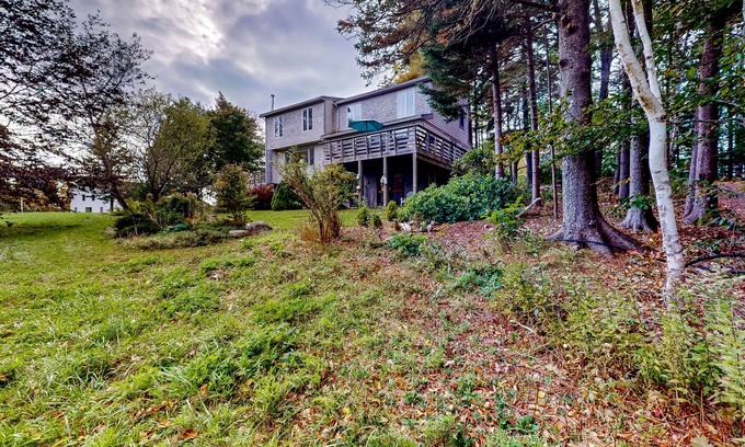 Southwest Harbor Casa | Dog-friendly 3-story home with wood stove, deck, grill, ocean views, W/D, AC