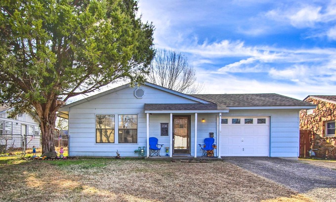 Bartlesville Casa | Dog-Friendly Bartlesville Retreat w/ Yard!
