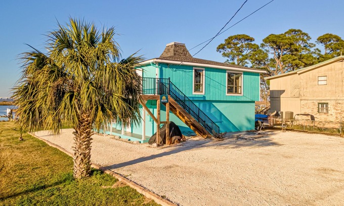 Dauphin Island Casa | Dog-friendly bayfront duplex with private dock, 2 boat slips, kayaks, bay views