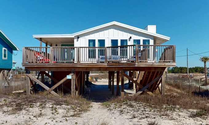 Southpointe Casa | Dog-friendly beachfront home w/deck, views, and beach access