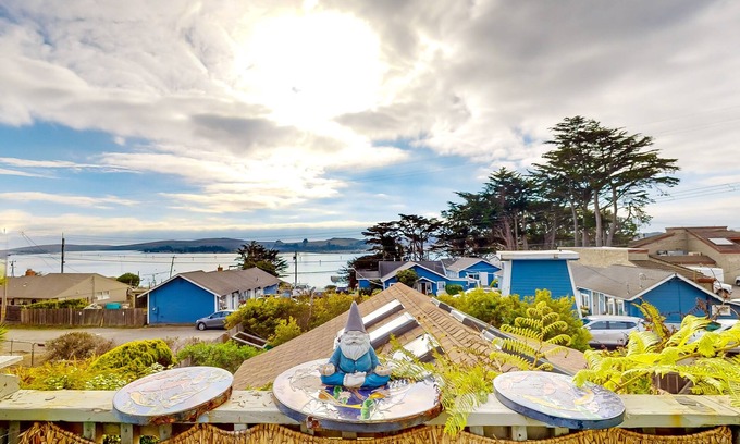 Old Town Casa | Dog-friendly coastal stay with large balcony, water views, & wood fireplace