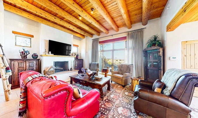 Tesuque Condominio | Dog-friendly condo with kiva fireplaces, enclosed yard, & pool access