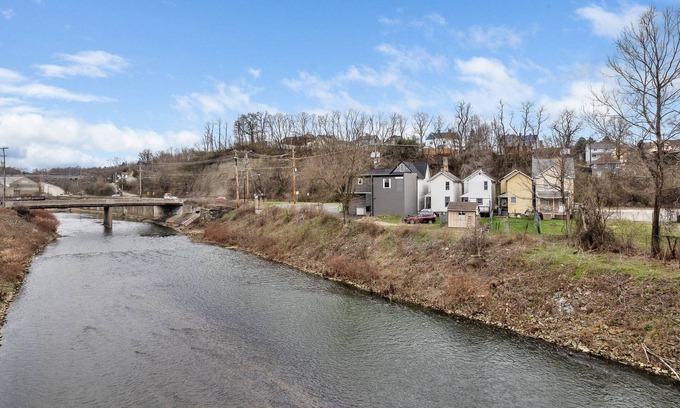 Carnegie Casa | Dog Friendly Creek-Side Getaway