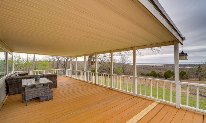Eufaula Cabina | Dog-Friendly Eufaula Cabin Rental w/ Lake Views!