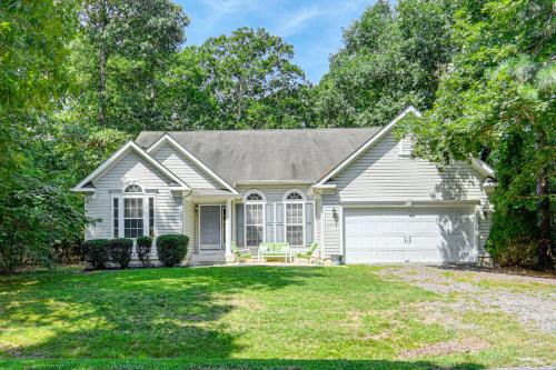 Captain's Cove Casa | Dog-Friendly Family Retreat Near Chincoteague Bay!
