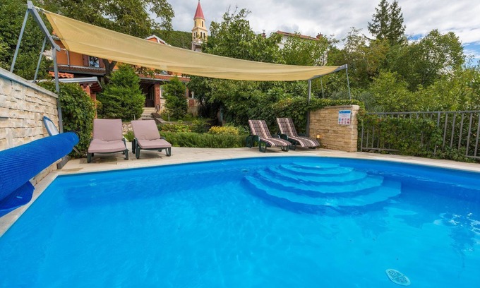 Kraljevica Casa | Finca apta para perros con 3 aparatos de aire acondicionado, piscina privada, barbacoa, lavadora, calefacción