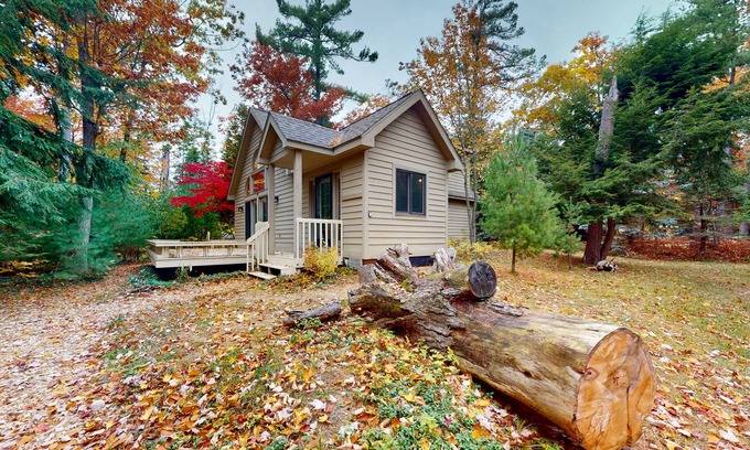 Glen Arbor Casa | Dog-friendly home near the lake with a deck, fireplace, washer/dryer