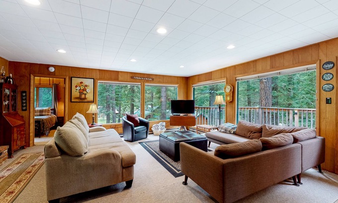 Joseph Casa | Dog-Friendly Home near Wallowa Lake w/Wraparound Deck, Free WiFi, Great Location
