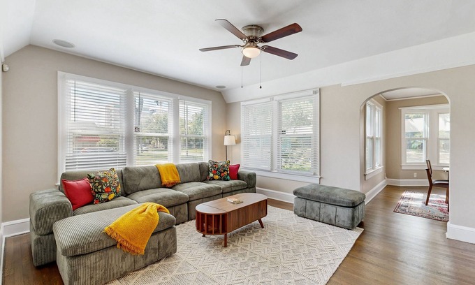San Marco Casa | Dog-friendly home with full kitchen, WIFI, and walking distance to San Marco