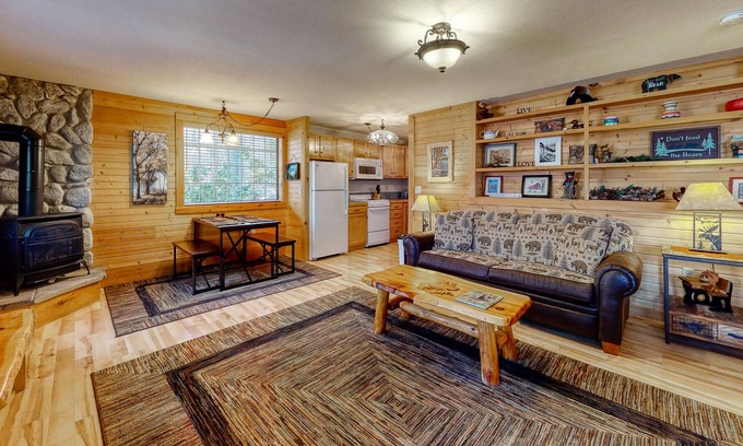 Fryeburg Apartamento | Dog-friendly home with fireplace, washer/dryer, patio, cable, & WiFi