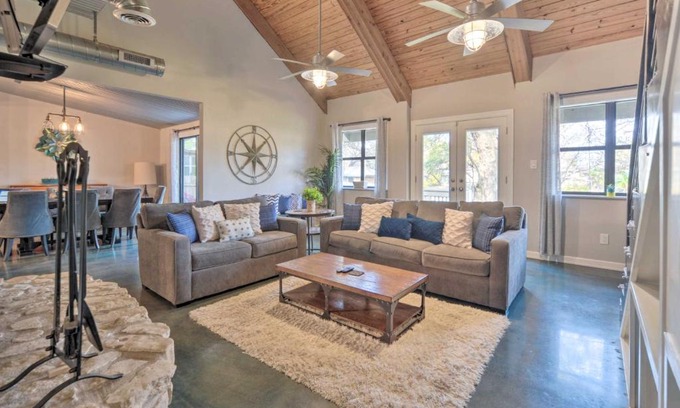 Kingsland Casa | Dog-Friendly Kingsland Rental on Lake LBJ!